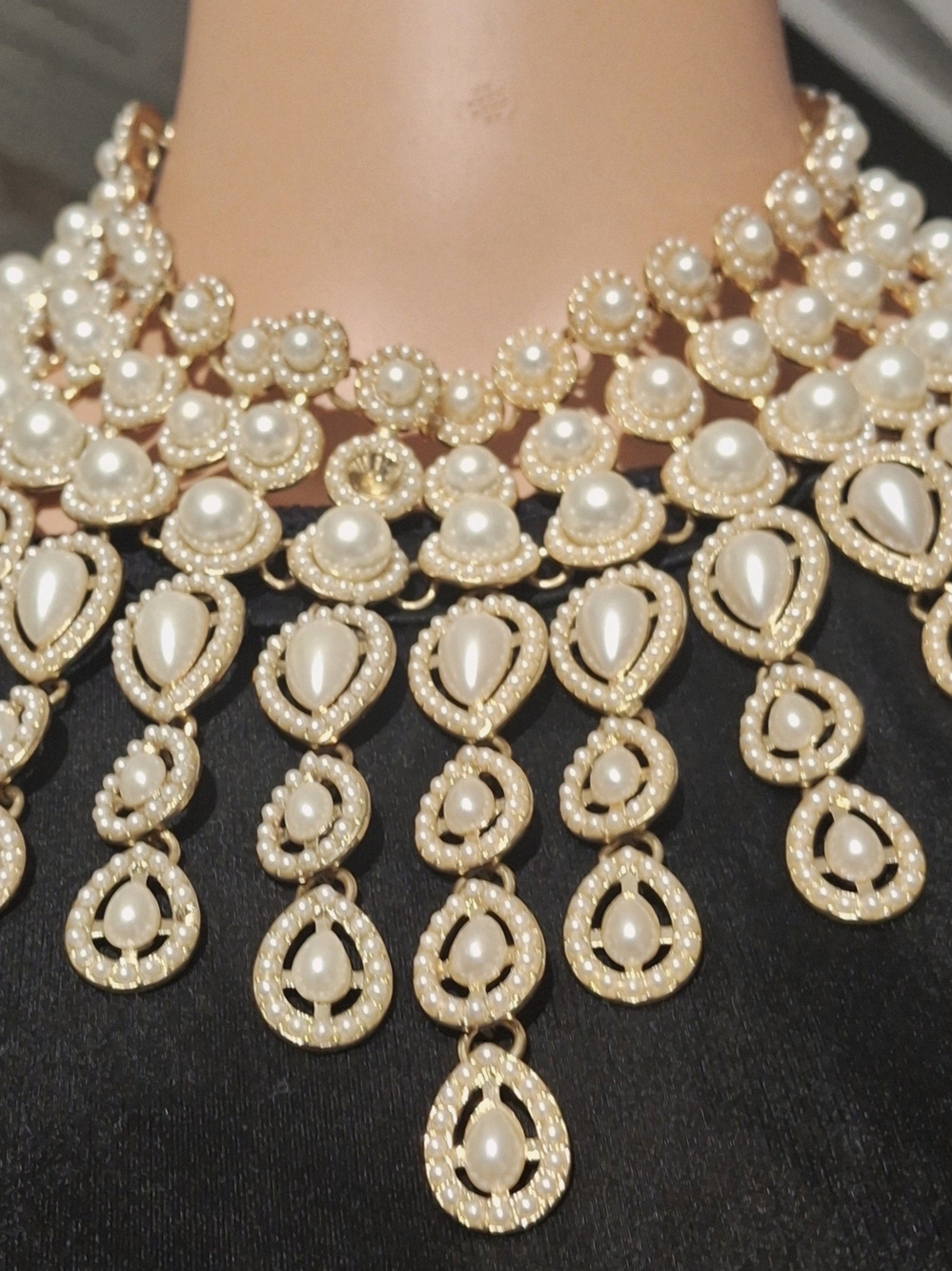 Elegant Gold Pearl Statement Necklace - Women Jewelry